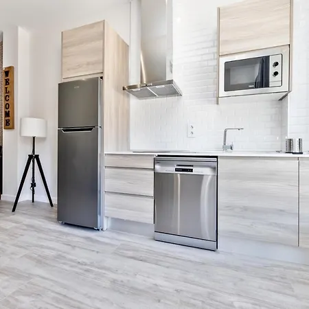 Avenida De America Daire *