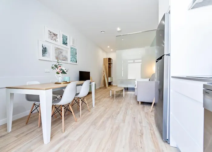 Avenida De America Lägenhet *